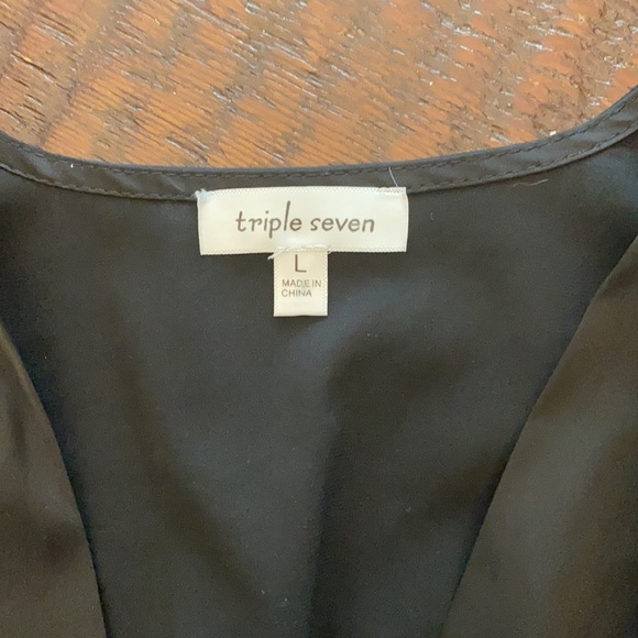 Triple seven blouse - Picture 4 of 4